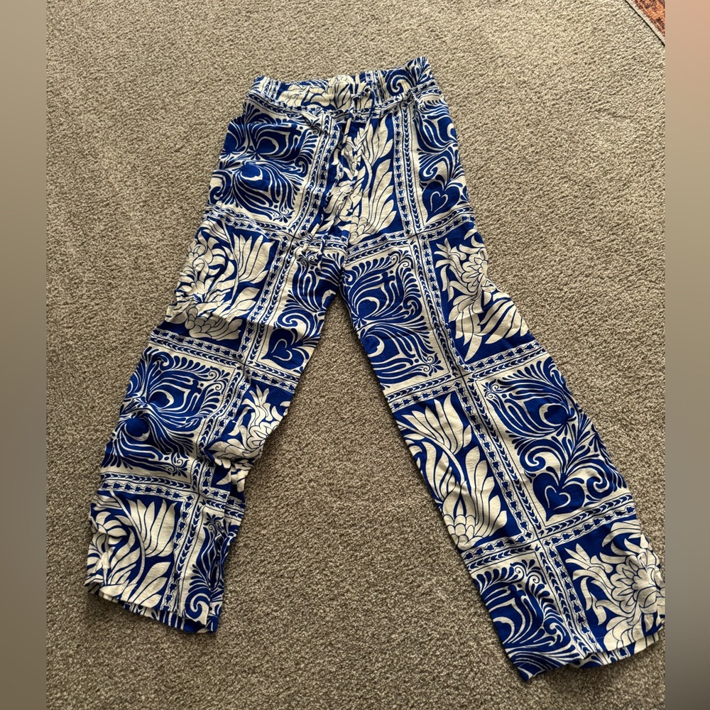 SOLD Tie Up Waist Printed Wide Leg Pants Size: M